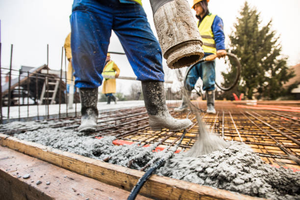 Best Concrete Walkway Installation  in Salinas, CA